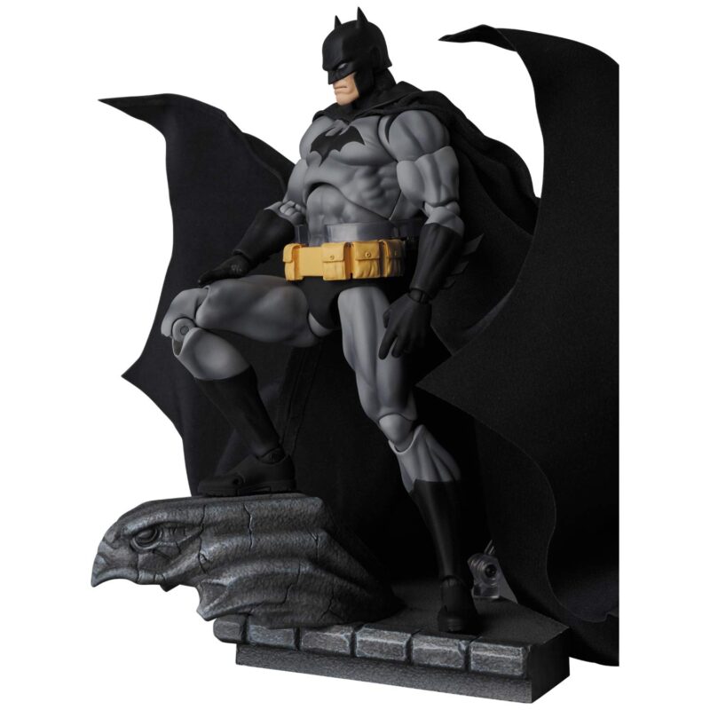 MAFEX Batman HUSH Black Version (Reissue)