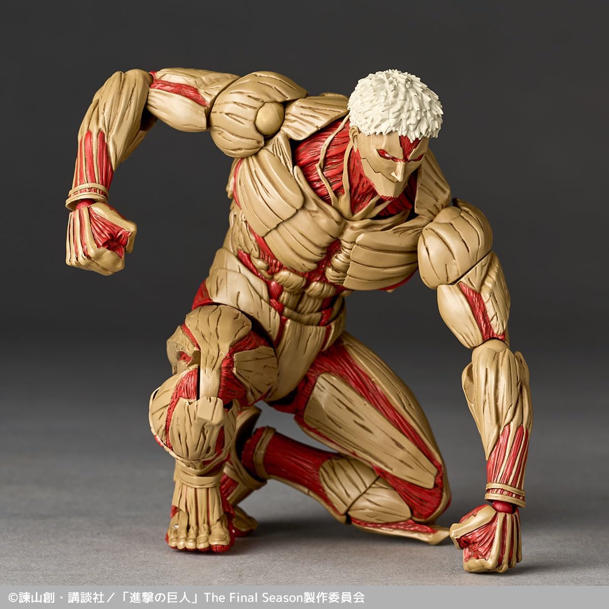 Amazing Yamaguchi Attack on Titan Armored Titan - Imagen 3